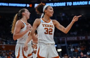 Mwenentanda’s Career-High, Booker, Lead Texas In 65-48 Illinois Rout