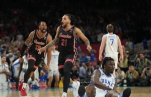 Houston’s Relentless Defense Stuns Duke, Books Championship Game Berth 70-67