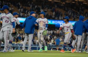 Alvarez and Lindor Power Mets Past Dodgers In Extra-Inning Thriller