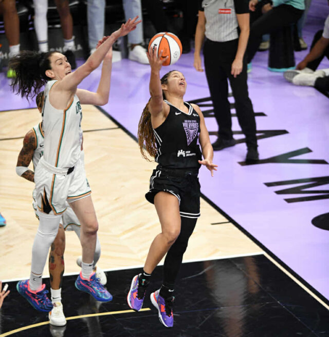 received_1426555468469636