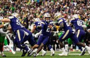 Oregon Pulls Away Late To Defeat Washington, Strengthen CFP Case
