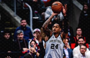 Spurs Push Win Streak To 10 With 110-107 Victory Over Raptors In Toronto