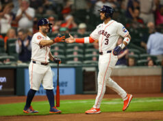 Astros Cruise to 9-2 Win Over Red Sox Behind Brown, Álvarez
