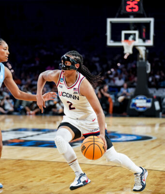 Strong Leads UConn Past UNC, Huskies Advance To Elite Eight