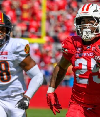 Defenders Raise Banner, Dominate Gamblers In Statement Season Opener