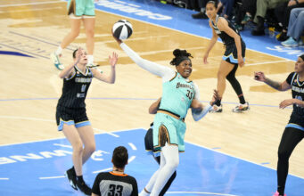 Ionescu Delivers In Clutch As Liberty Edge Sky For Eighth Straight Victory