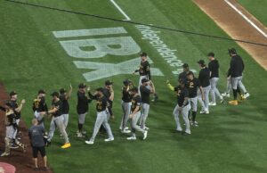 Pirates Storm Back From Five-Run Deficit To Defeat Phillies 11-7