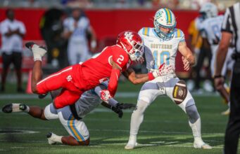 Houston Rolls Past Southern 77-6 as Cougars’ Offense Explodes For 591 Yards
