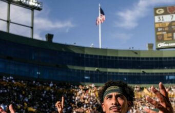 Packers Dominate Bears 31-7 as Jordan Love, Christian Watson Lead Offensive Explosion