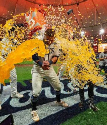Rays Rally In 12th Inning To Beat Brewers And Keep World Series Hopes Alive