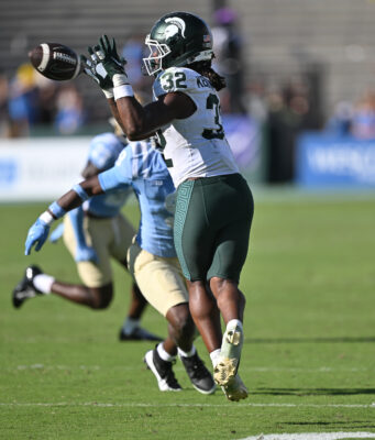 No. 9 UCLA Overcomes Early Scare to Defeat Michigan State 28-10, Remains Unbeaten